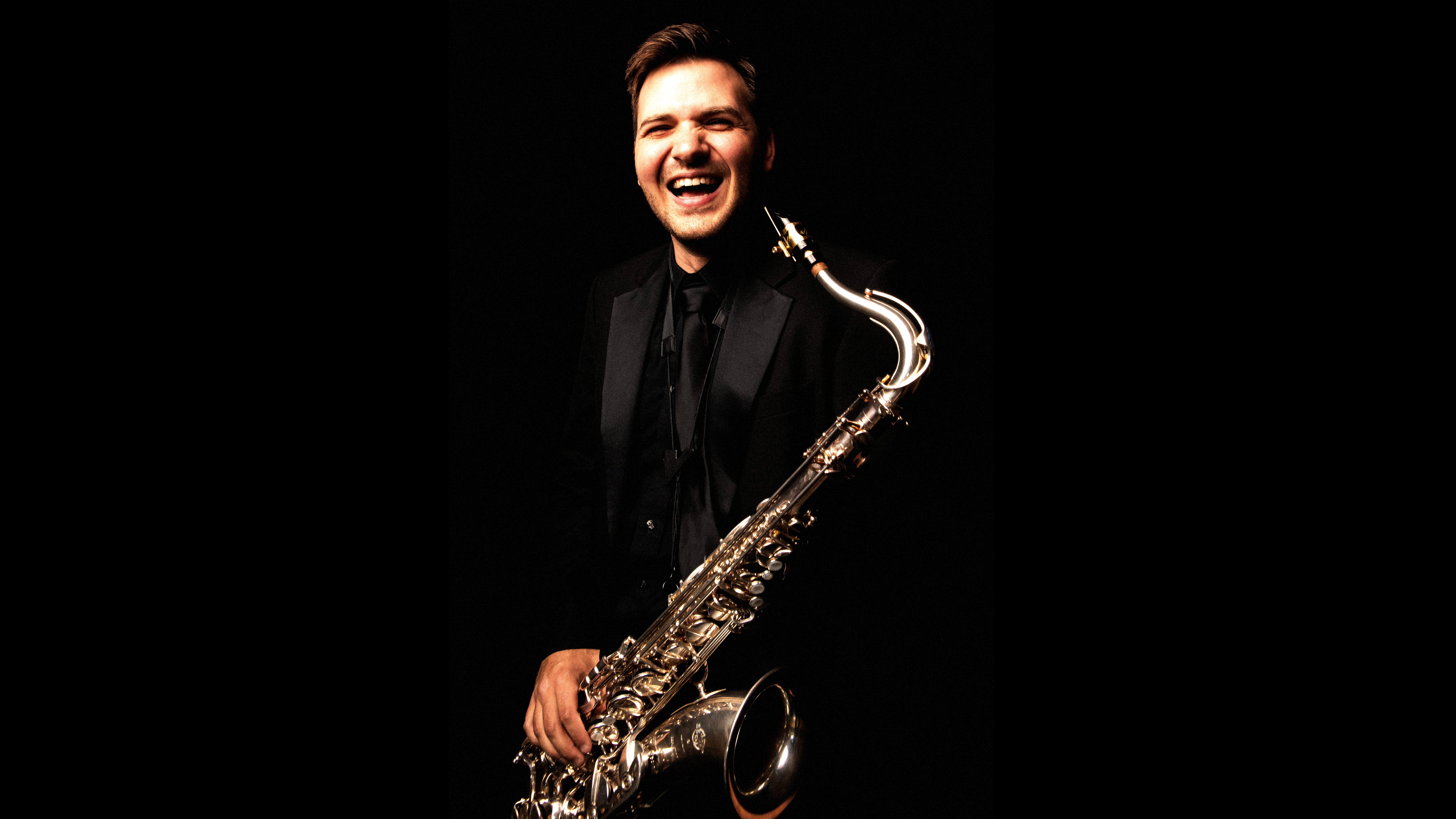 4 saxophone